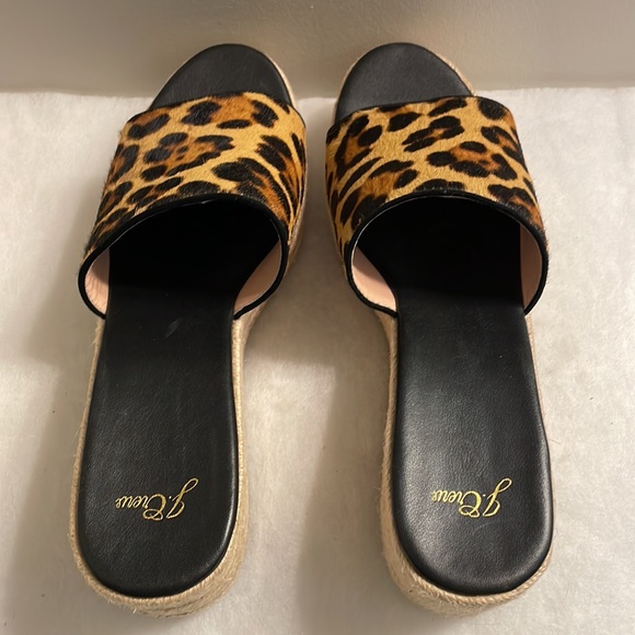 JCrew - Picture 5 of 8